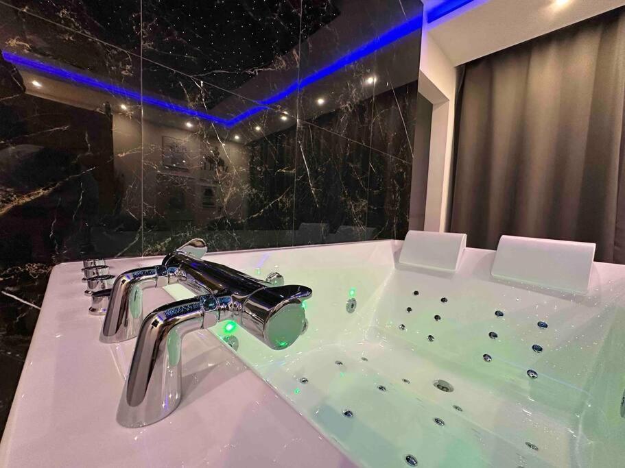 Cozy Rental Spa Schiltigheim Eksteriør bilde